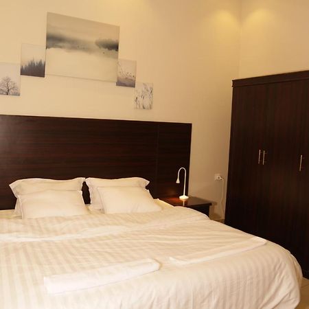 Spacious Apartments At Basla St 3 Mins From King Fahd Stadium Ер-Ріяд Екстер'єр фото